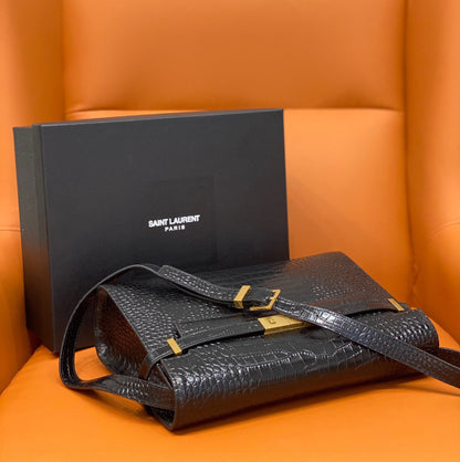 Yves Saint Laurent Manhattan Shoulder Bag Black