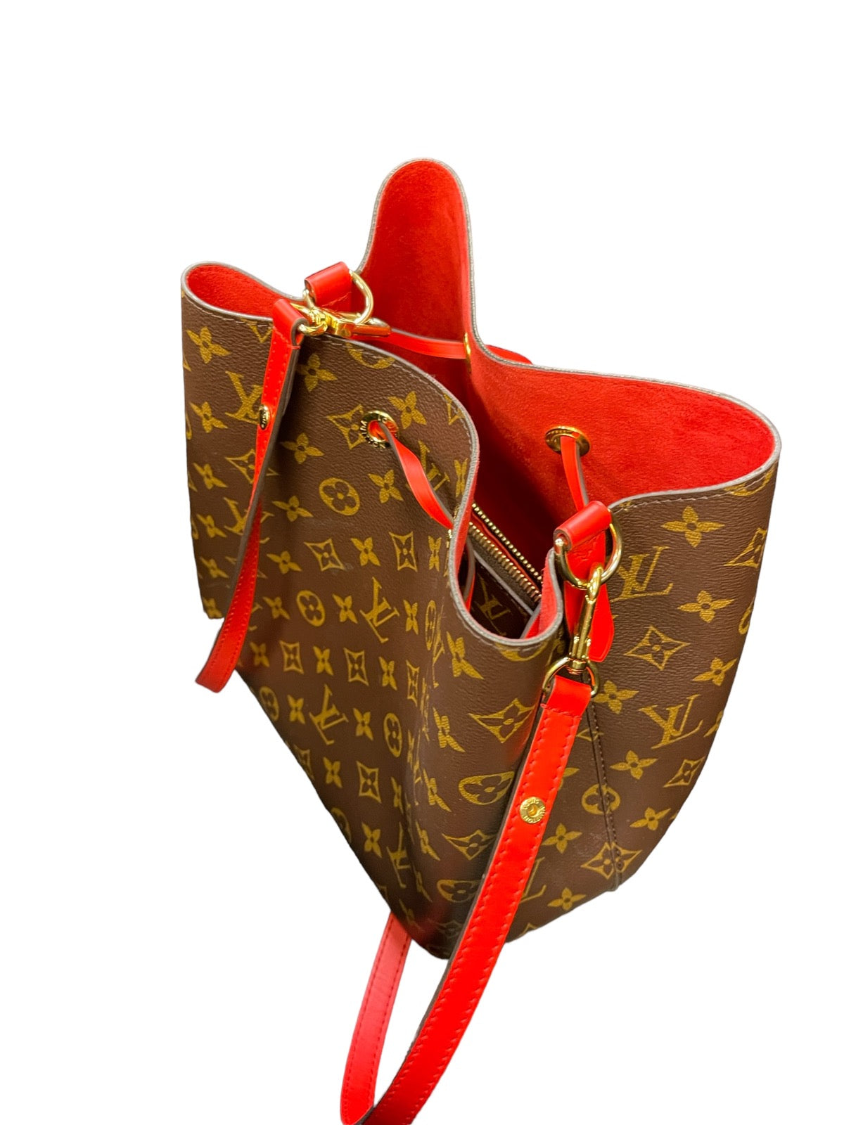 Handbag Luxury Designer By Louis Vuitton  Size: Medium