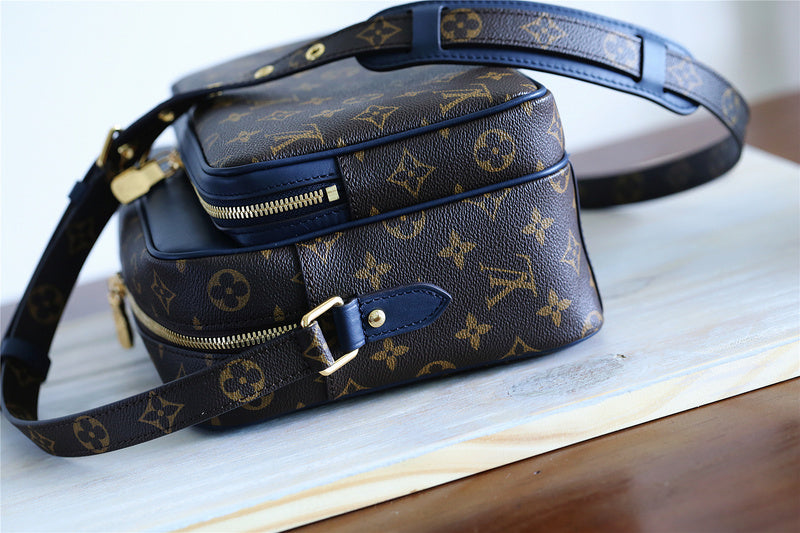 Franco Shops - Louis Vuittons  - 10502