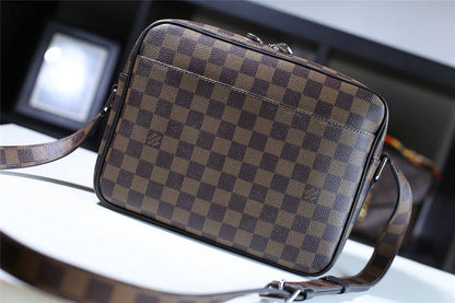 Franco Shops - Louis Vuittons  - 10367