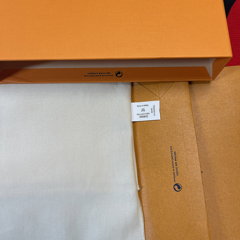 Franco Shops - Louis Vuittons  - 10966