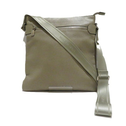 Louis Vuitton Taiga  Taiga Leather Shoulder Bag