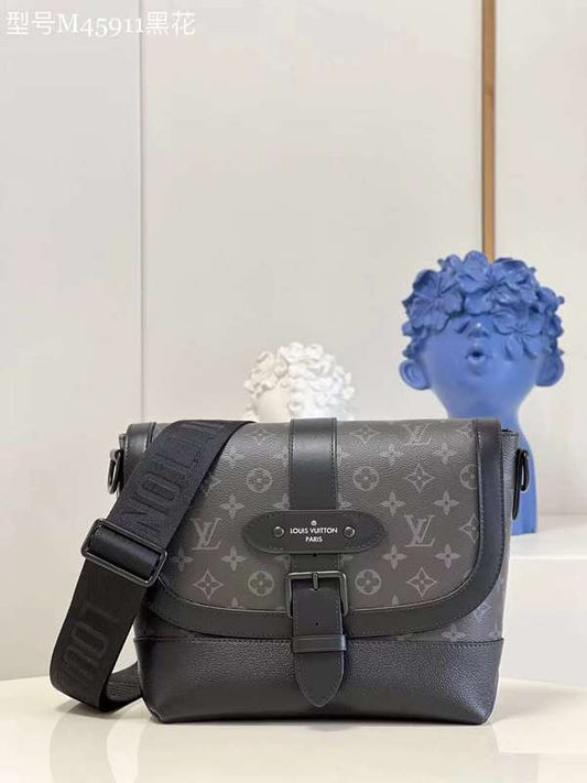 The Franco Shops - Louis Vuittons  - 12089