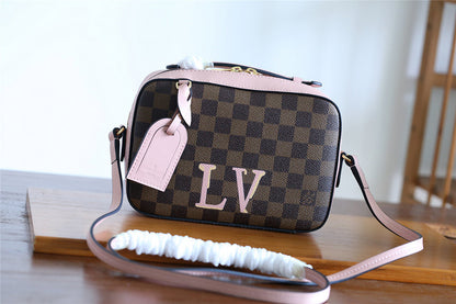 The Franco Shops - Louis Vuittons  - 7891