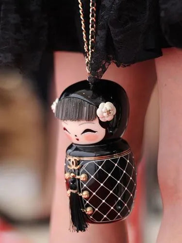 Paris-Shanghai China Doll Minaudière