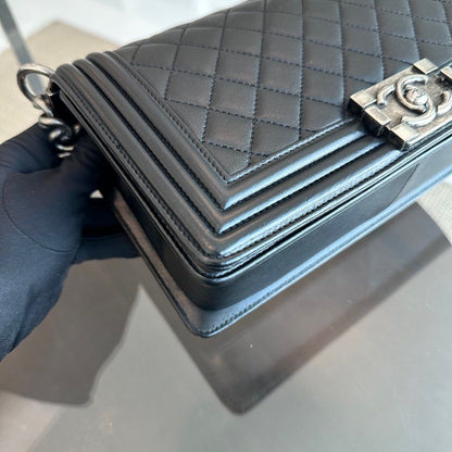 Boy Old Medium 25CM Lambskin Quilted Leboy Black RSHW No 17