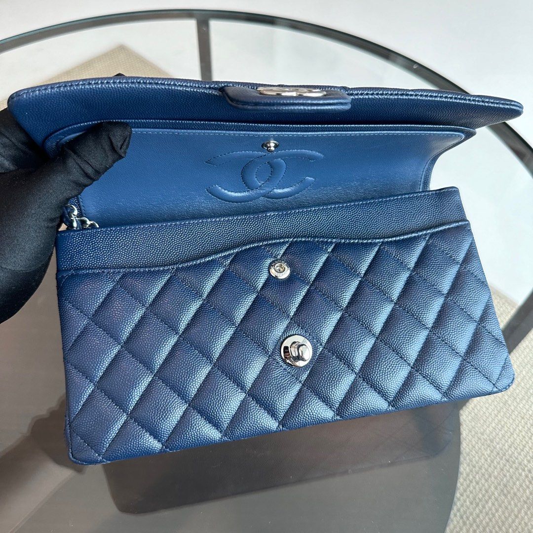 *Brand New* Caviar Medium Quilted Dark Blue SHW No 24