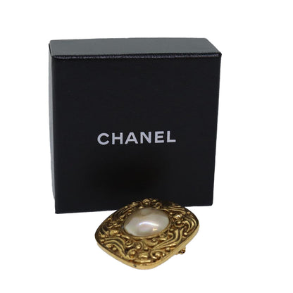 Chanel Brooch metal Gold CC Auth bs