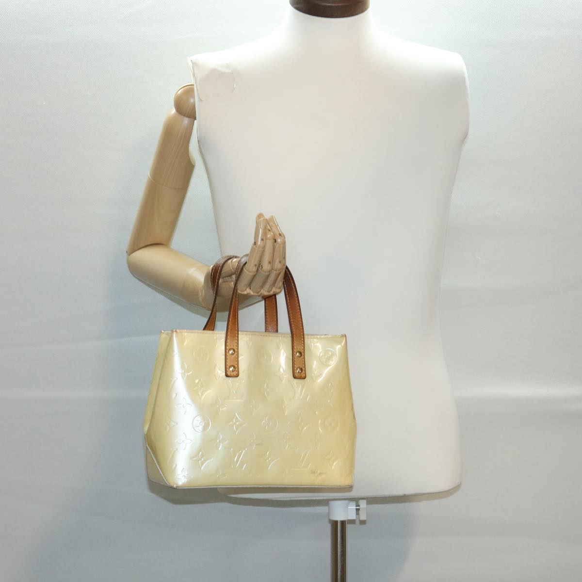 LOUIS VUITTON Monogram Vernis Reade PM Hand Bag Perle M91336 LV bs2436