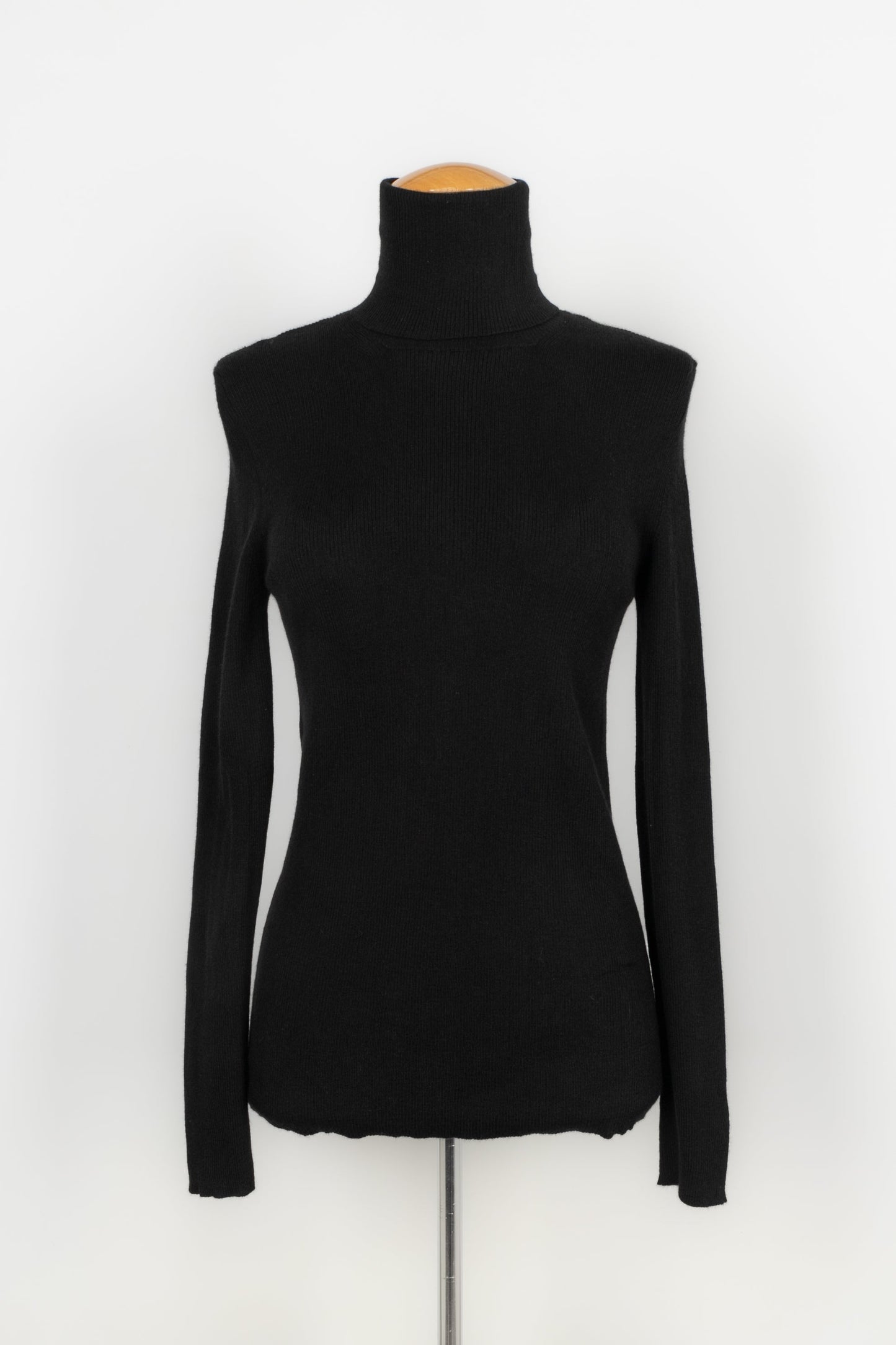 Pull noir Chanel