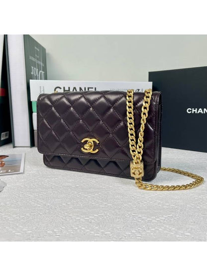 CC Logo Chain Lambskin Cross Bag Navy Chanel
