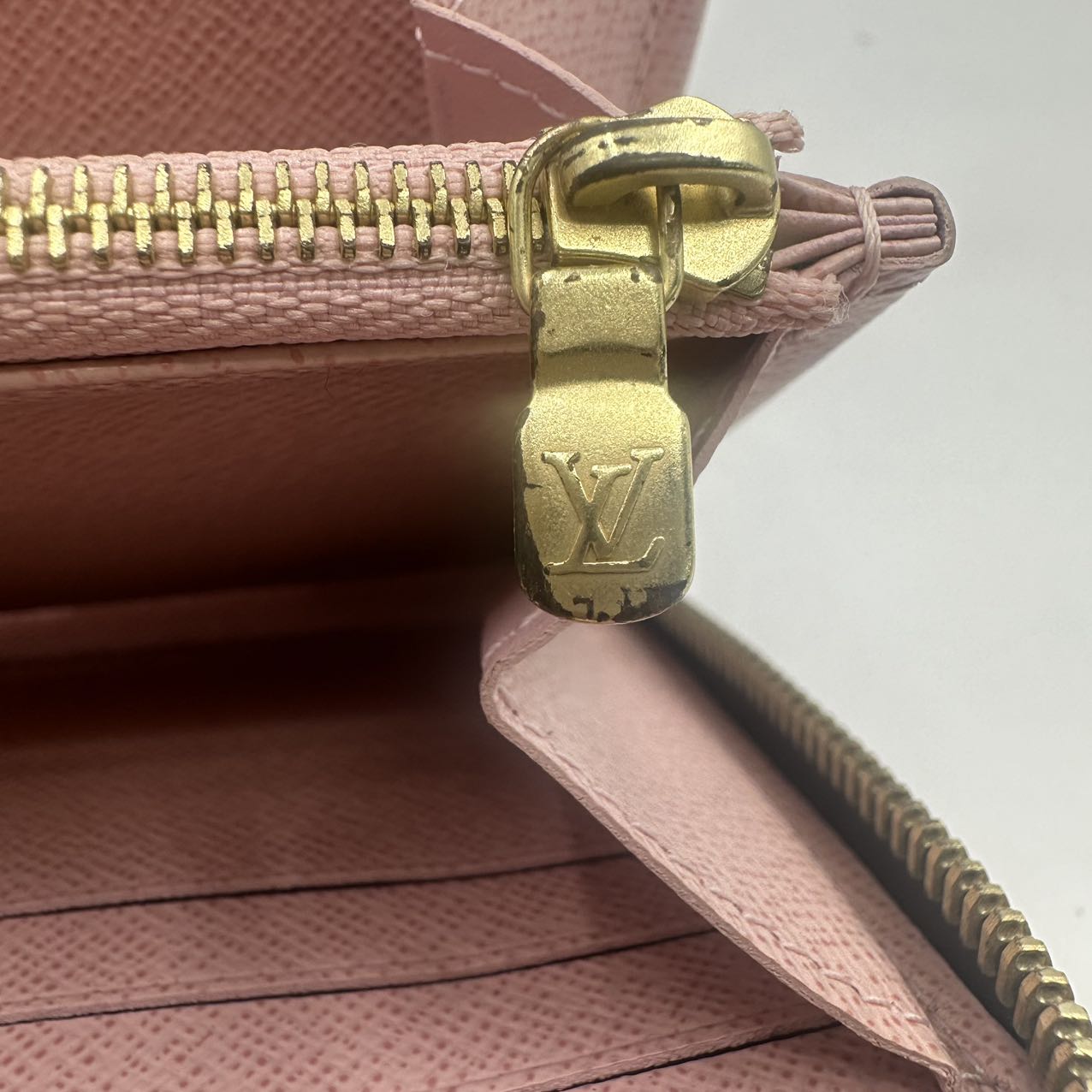 LOUIS VUITTON<br>Monogram Zip Wallet