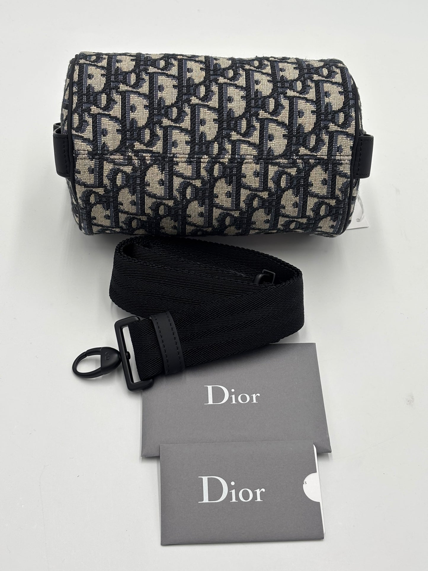 Christian Dior Roller Messenger Bag Oblique Canvas Black Canvas Shoulder Bag Bag ()