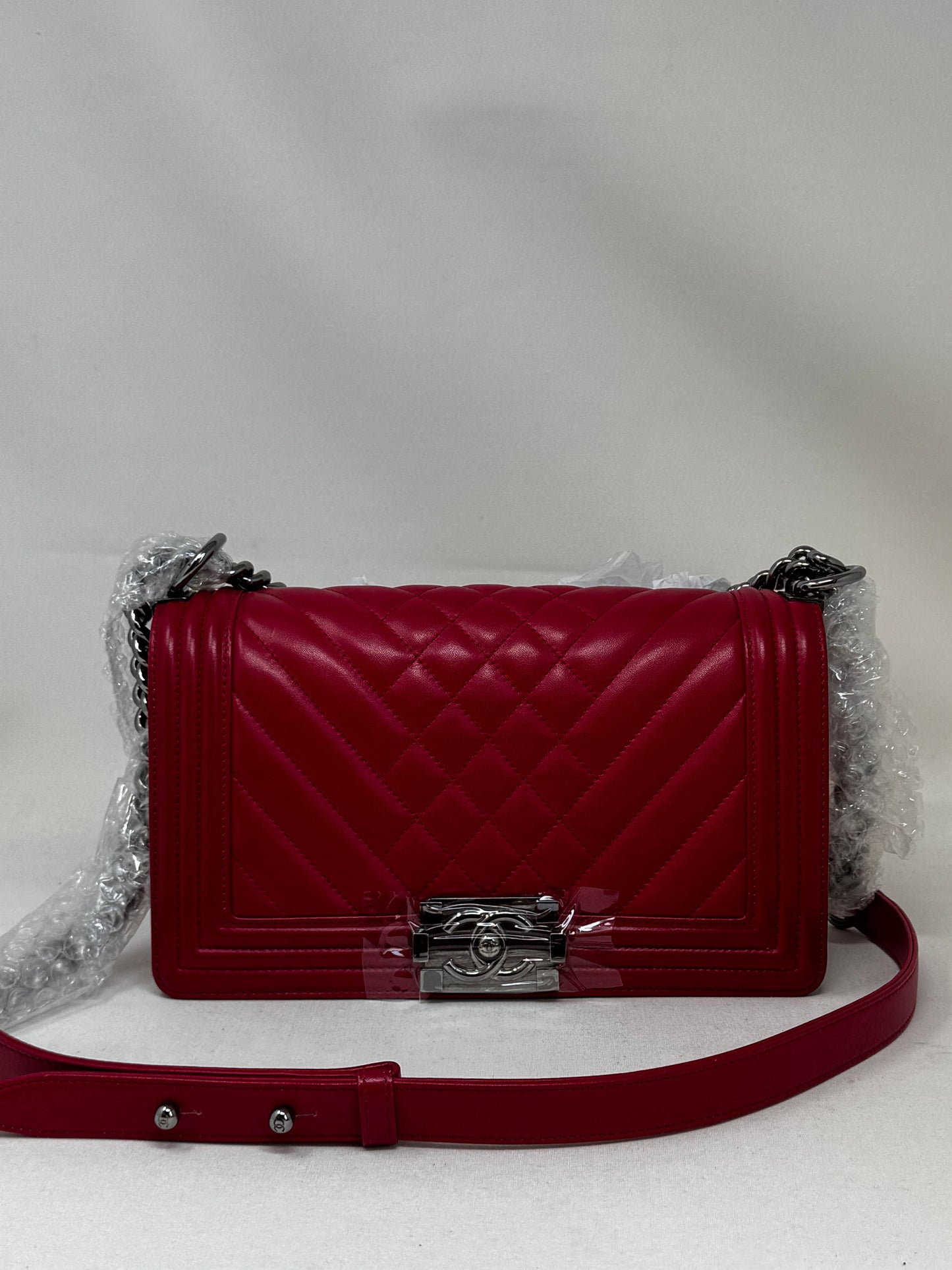 CHANEL leboy hot pink BJ-