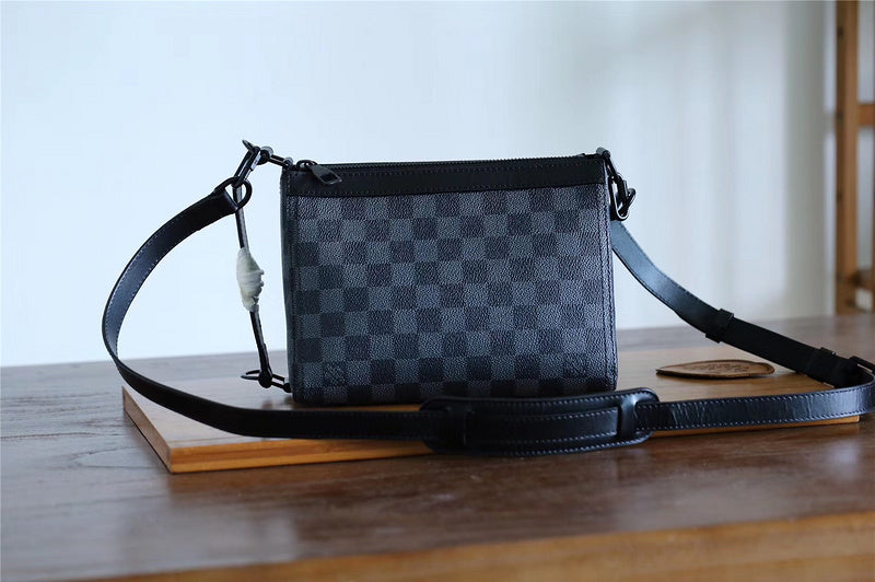 Franco Shops - Louis Vuittons  - 10462