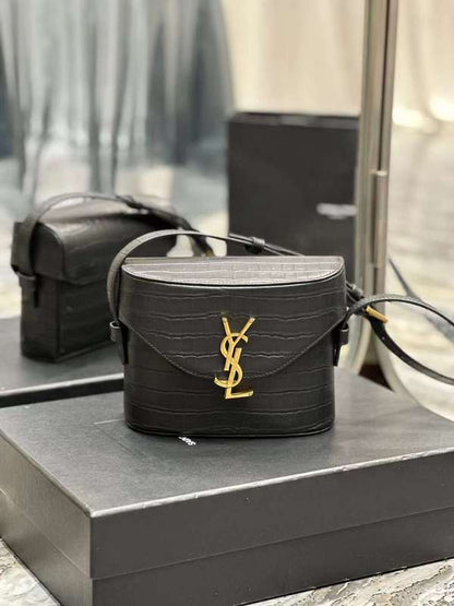 Yves Saint Laurent - Bags