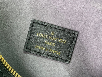 Franco Shops - Louis Vuittons  - 15742
