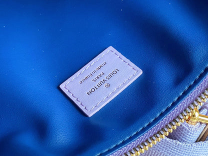 Franco Shops - Louis Vuittons  - 15724