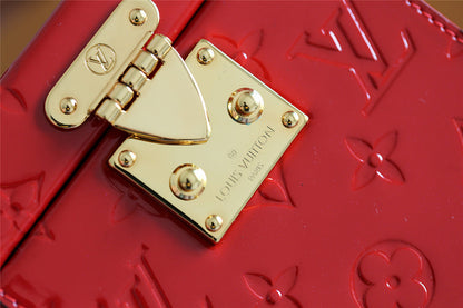 Franco Shops - Louis Vuittons  - 9398