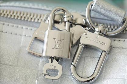 Franco Shops - Louis Vuittons  - 11180