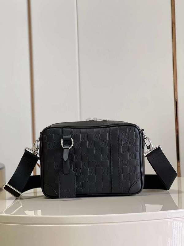 The Franco Shops - Louis Vuittons  - 12069
