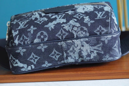 Franco Shops - Louis Vuittons  - 10301