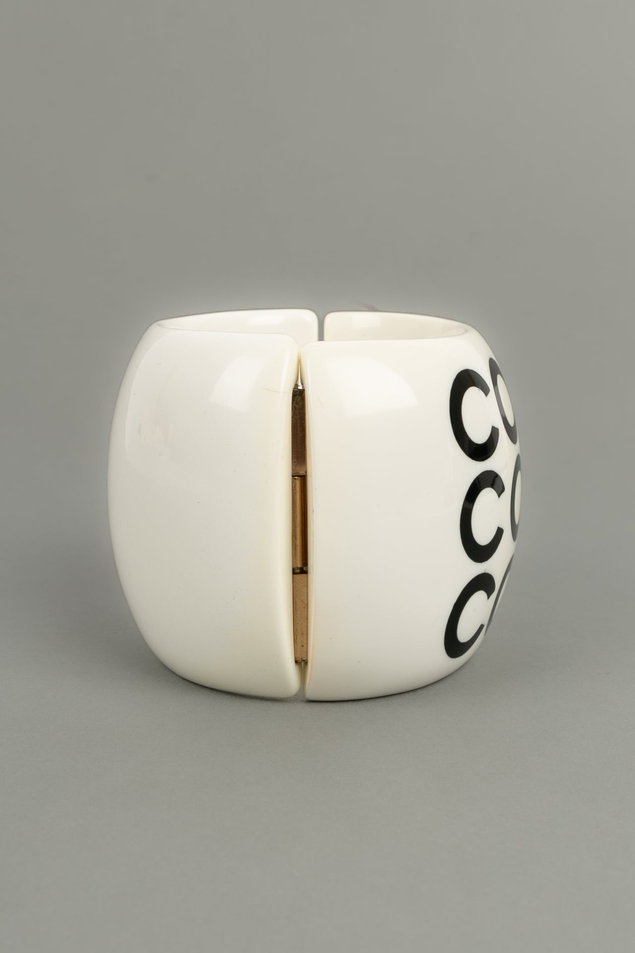 Bracelet manchette Chanel 2001