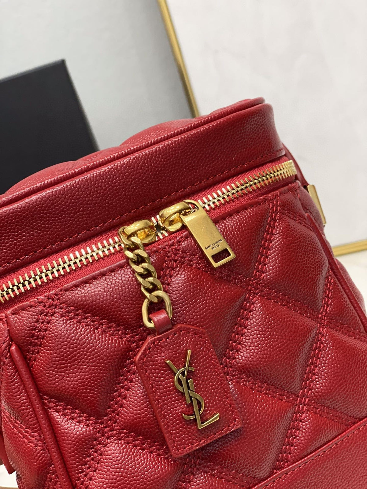 Yves Saint Laurent Vanity Bag In Carr Quilted Grain De Poudre Red  6.4in/16.5cm  649779DME276805