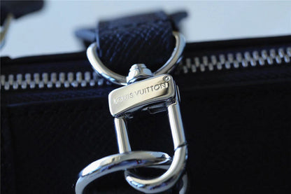 Franco Shops - Louis Vuittons  - 9808