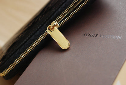Franco Shops - Louis Vuittons  - 9408