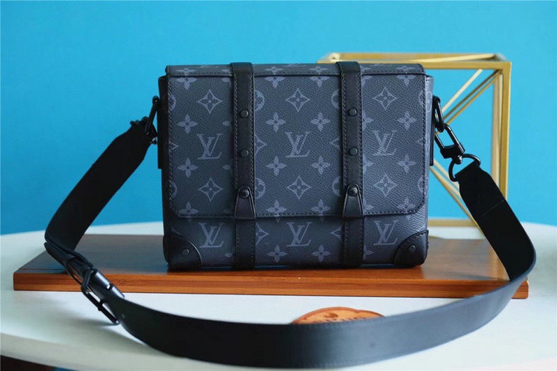 Franco Shops - Louis Vuittons  - 10071