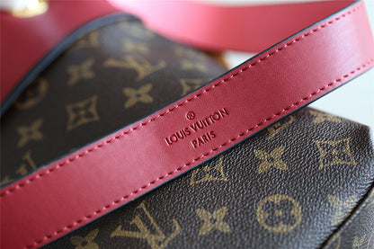 The Franco Shops - Louis Vuittons  - 7954