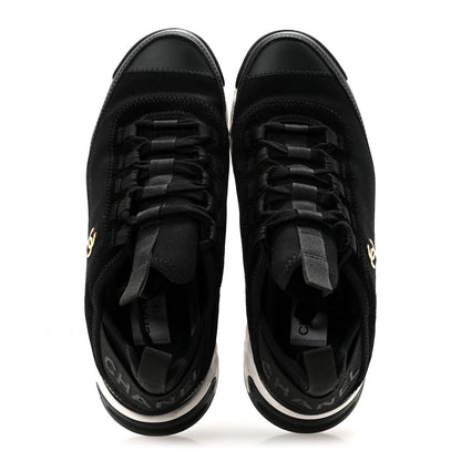Velvet Calfskin Mixed Fibers CC Sneakers 38 Black