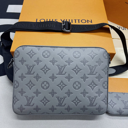 Franco Shops - Louis Vuittons  - 10046