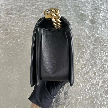 *Calfskin* Boy Old Medium 25CM Quilted Calfskin Black Leboy Golden Hardware Series 20