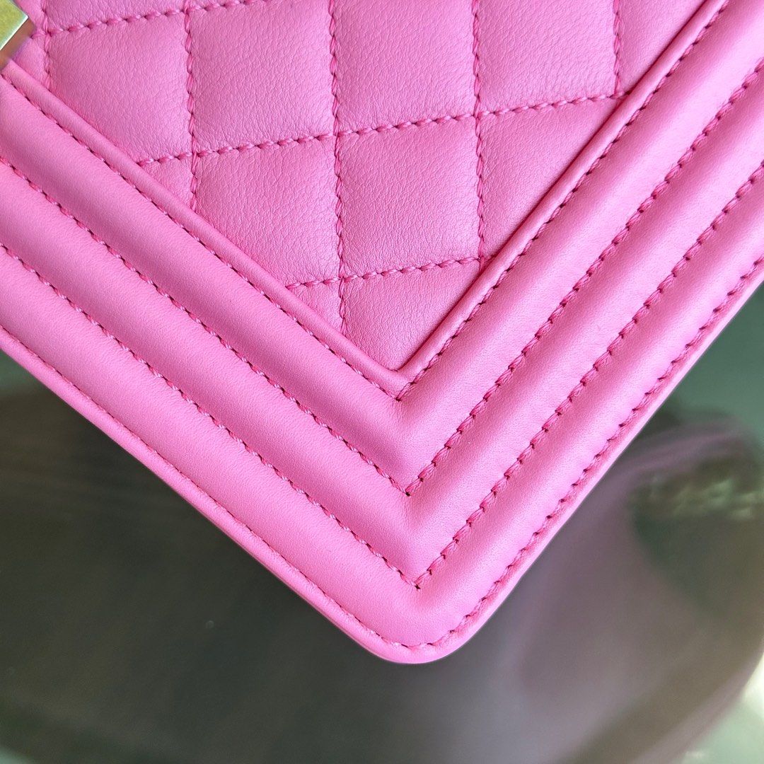 *Calfskin* Boy Old Medium Quilted Smooth Calfskin Pink AGHW No 26