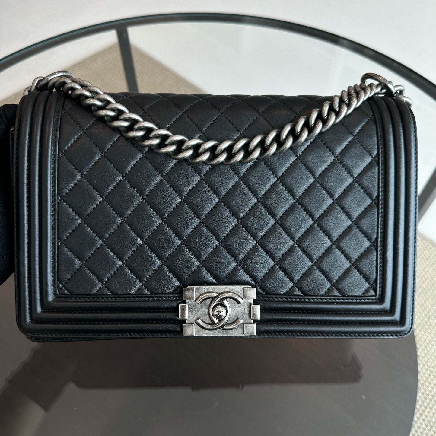 *Calfskin* Calfskin Boy New Medium 28CM Quilted Black Leboy RSHW No 19