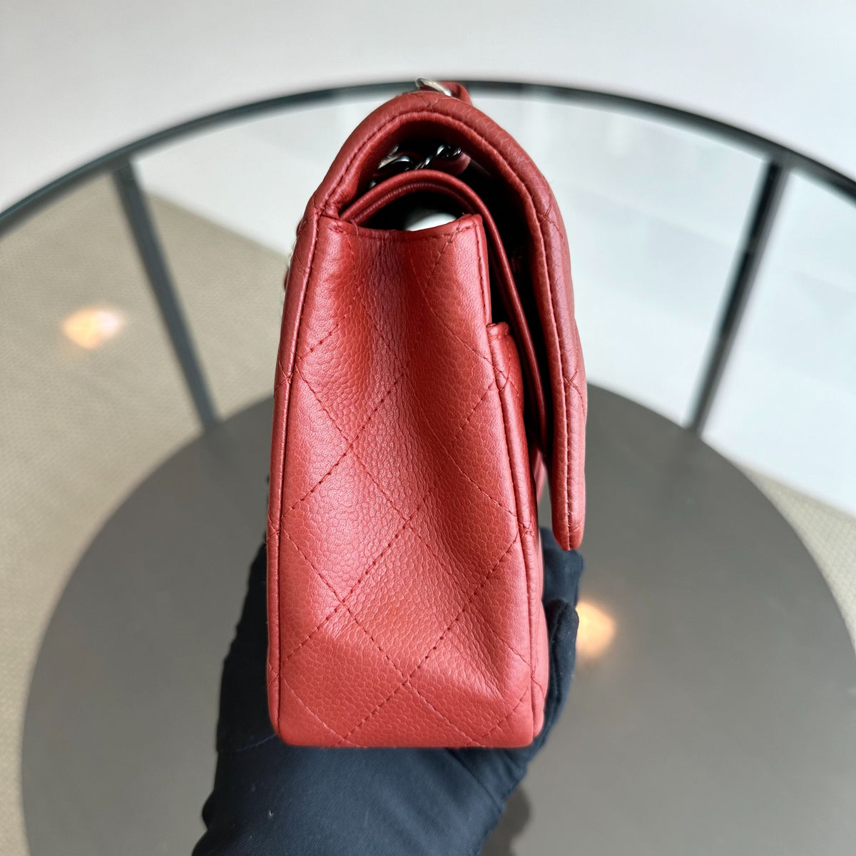 *Caviar* Caviar Medium 25CM Quilted Red SHW No 14