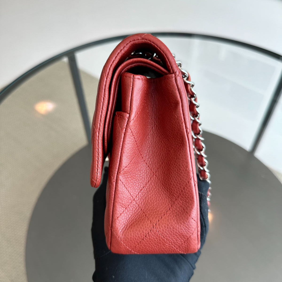 *Caviar* Caviar Medium 25CM Quilted Red SHW No 14