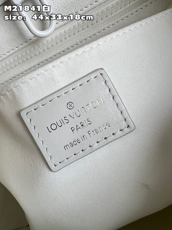 Franco Shops - Louis Vuittons  - 15478