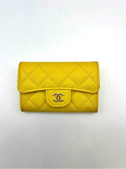 Classic Gold Logo Caviar Card Wallet Yellow Chanel