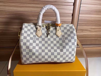 Franco Shops - Louis Vuittons  - 9478