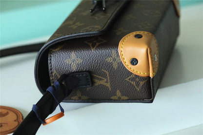 Franco Shops - Louis Vuittons  - 9922