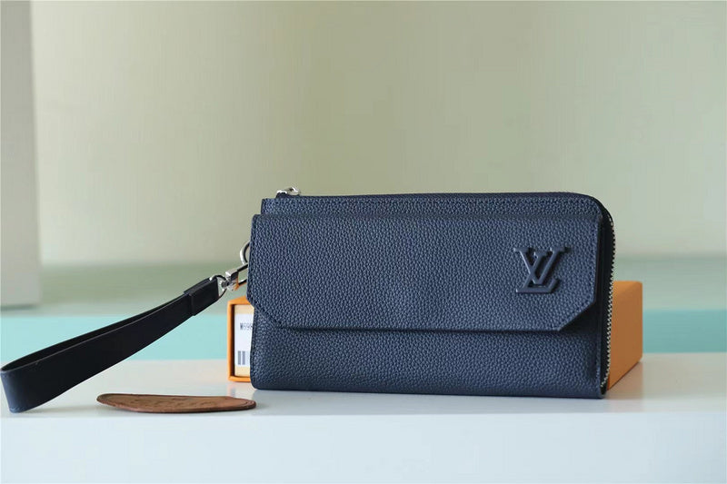 Franco Shops - Louis Vuittons  - 10687