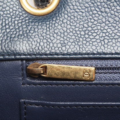 Chanel CC Quilted Caviar Flap Bag Leather Shoulder Bag in Good condition