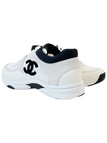 CC Logo Leather Low Top Sneakers White Chanel