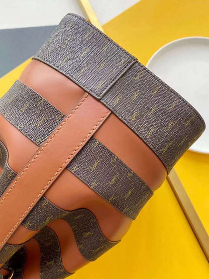Yves Saint Laurent - Bags   144