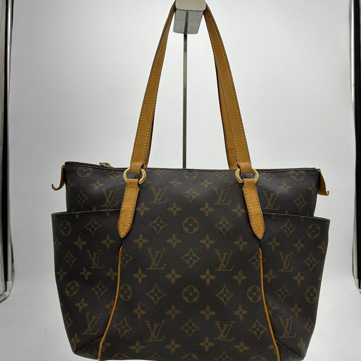 Louis Vuitton 2009 Totally PM Tote Bag YVEAE709