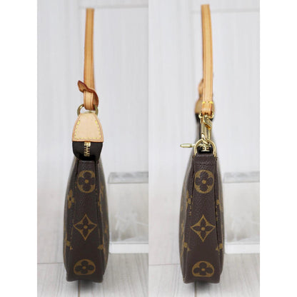 Rank A ｜   LV Monogram Pochette Accessoires ｜090501