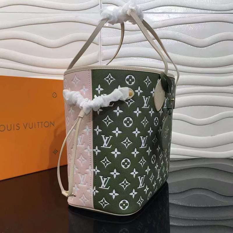 The Franco Shops - Louis Vuittons  - 12059